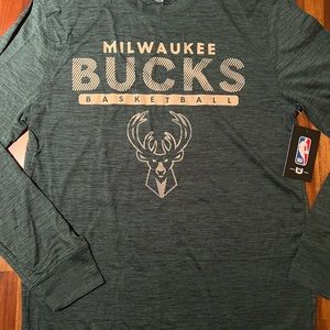 Men’s Official NBA Milwaukee Bucks Long Sleeve Shirt